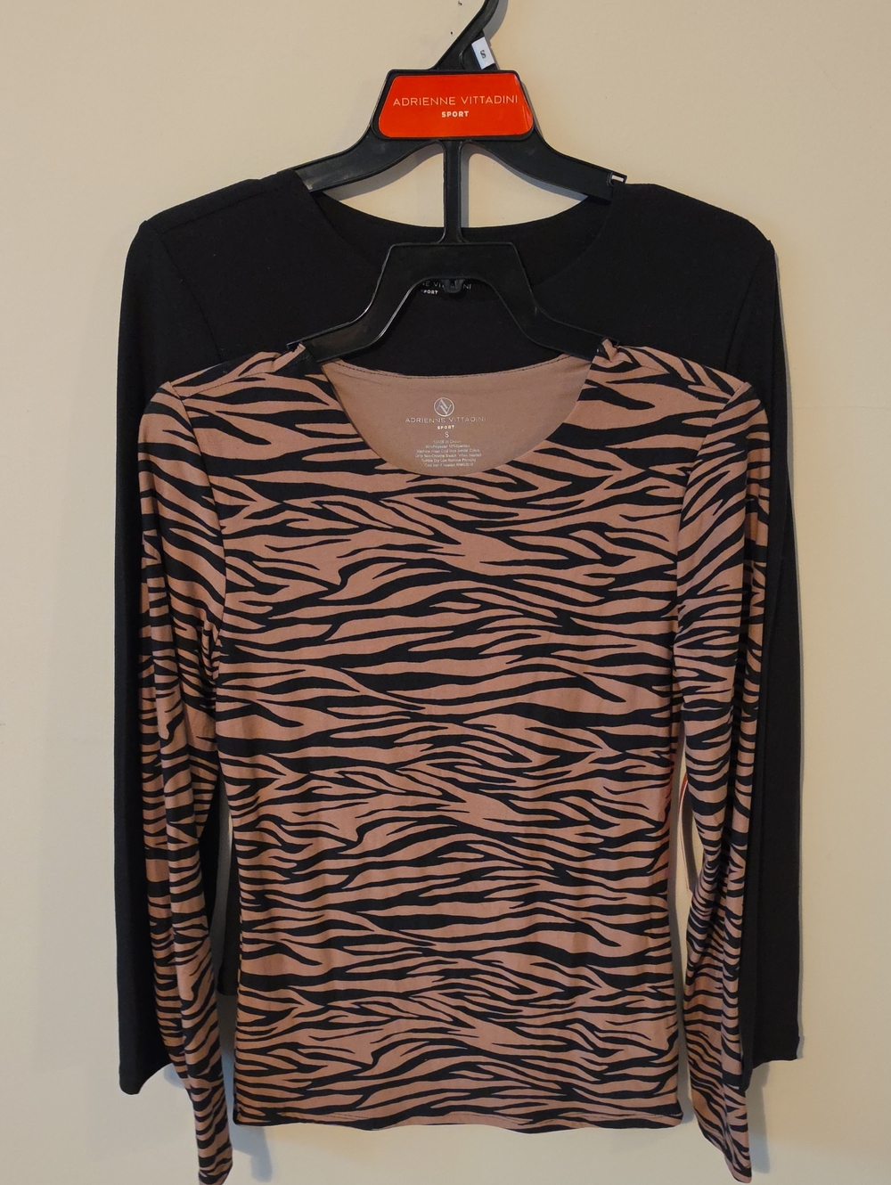 Adrienne Vittadini Sport Animal Print & Black Long Sleeves Set Of 2